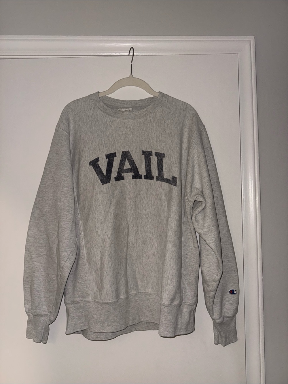 Champion Vintage Women’s VAIL Crewneck Size M
